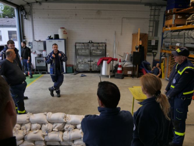Ausbildung Sandsackverbau