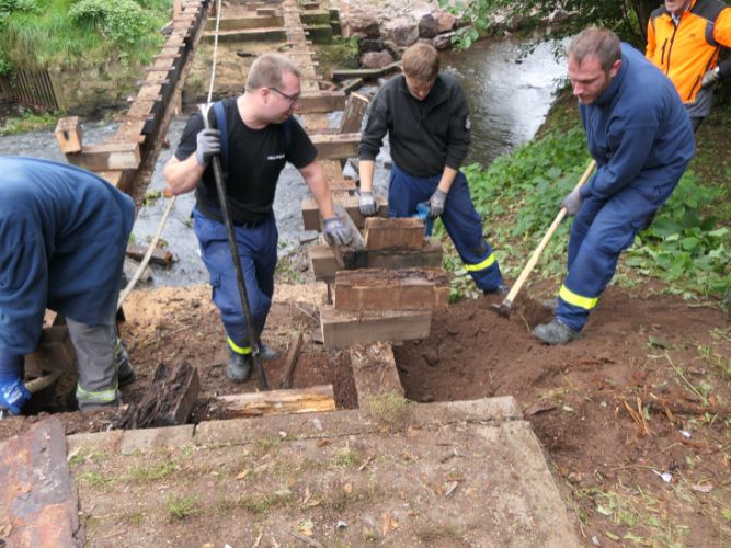 Projekt Brückenbau - Tag 1