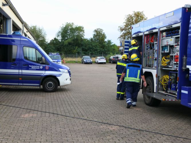 Dienstags-Ausbildung Einsatzübung (Abstützen/Ausleuchten)