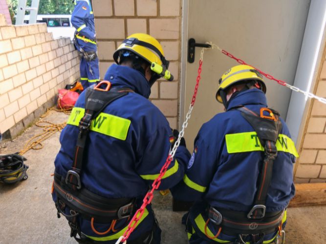 Ganztagesausbildung - B+N 