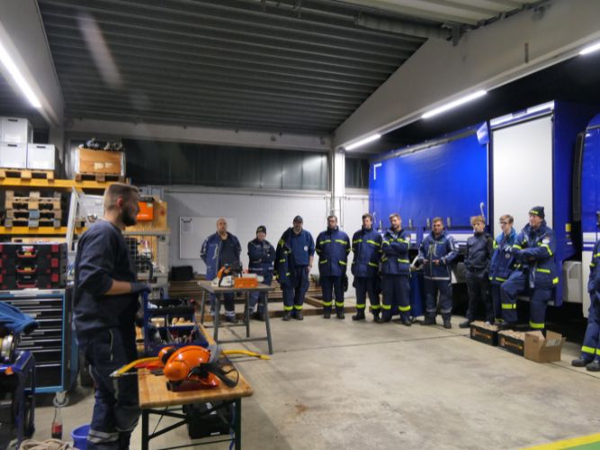 Dienstags-Ausbildung Holzbearbeitung