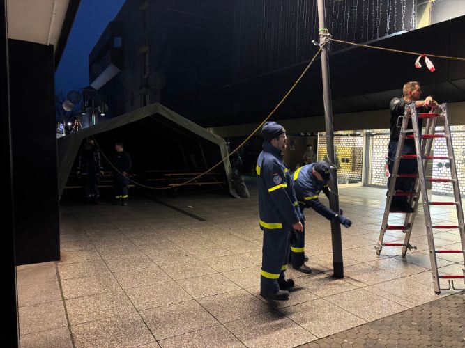 Traditionelle Erbsensuppe-Kochaktion 