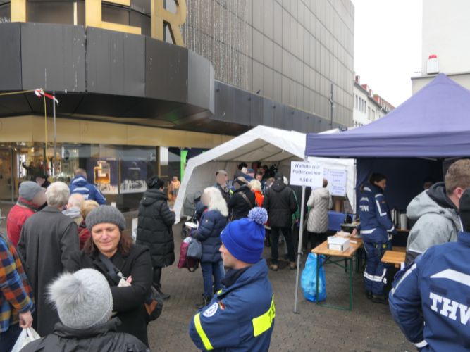 Traditionelle Erbsensuppe-Kochaktion 