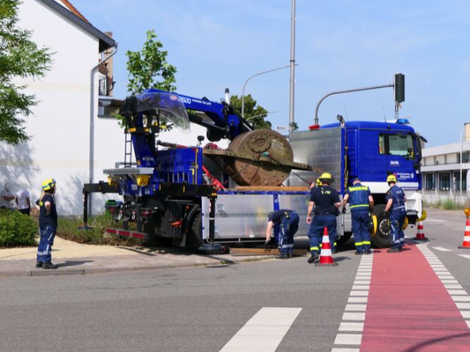 Transport der historischen Walze 